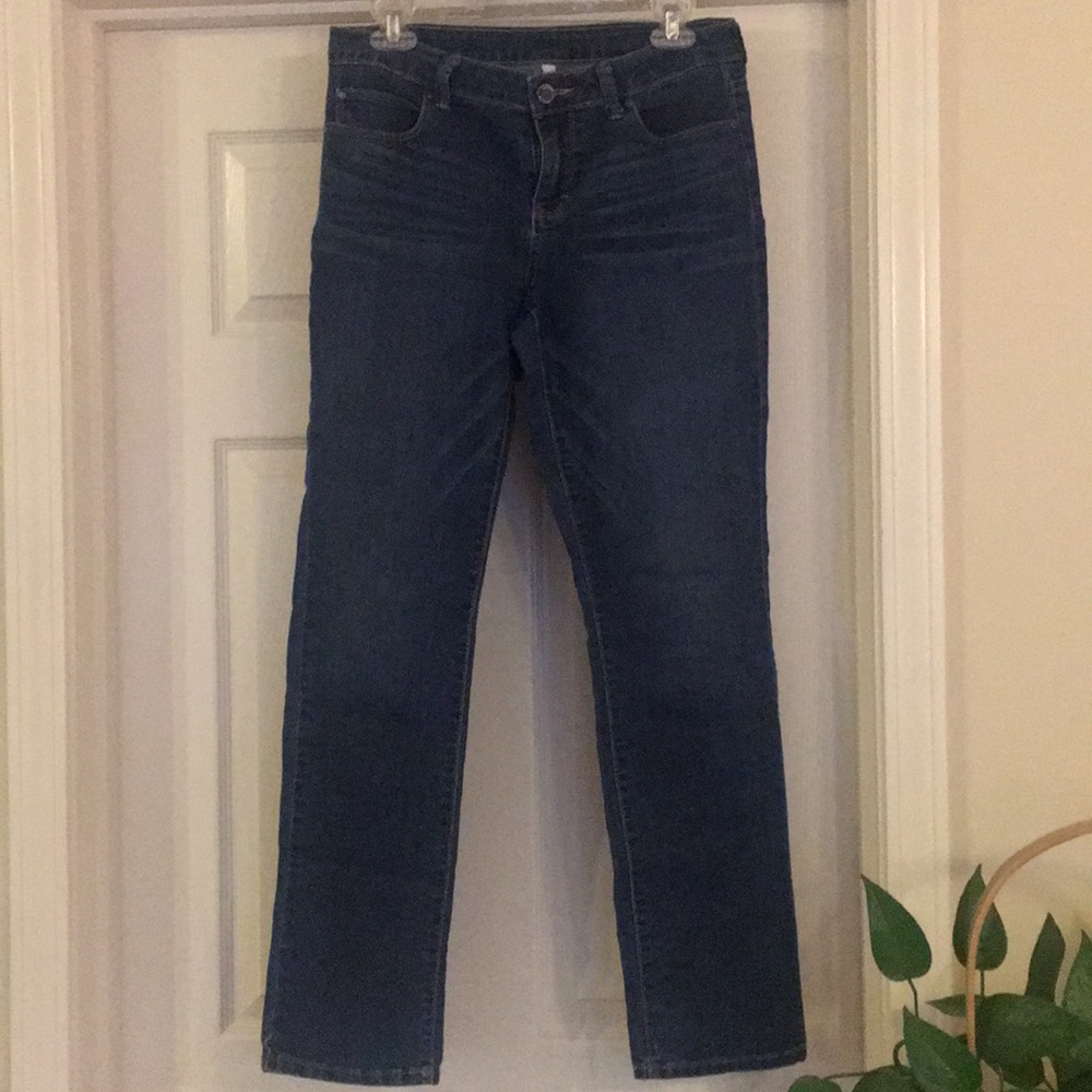 Jennifer Lopez straight leg jeans, size 6